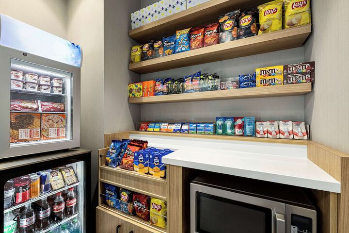 Snack bar