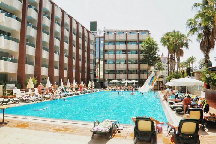 Pool 19 of 52