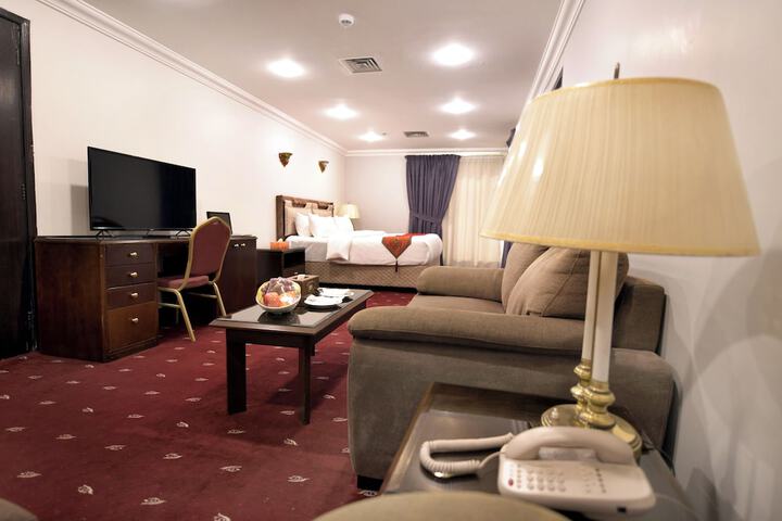 Room 12 of 24