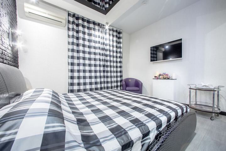Room 12 of 42