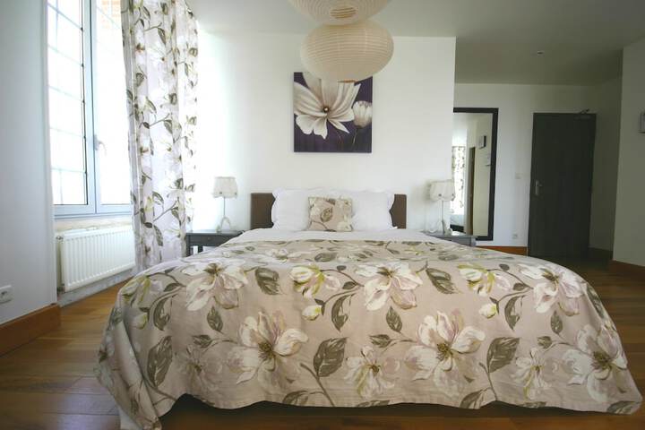Room 12 of 67