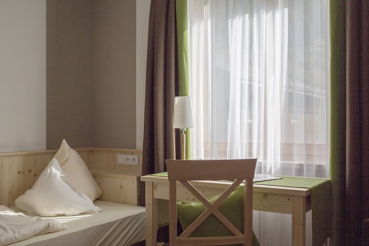 Room 6 of 47