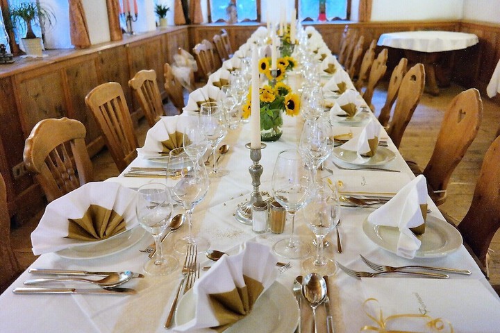 Dining 68 of 77
