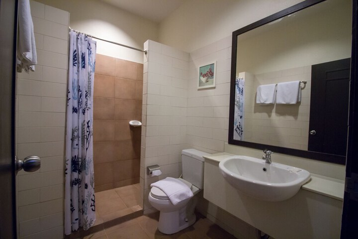 Room 19 of 37