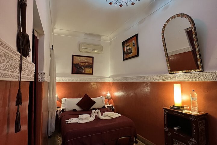 Room 15 of 36