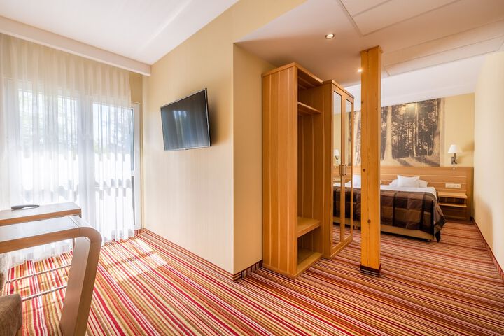 Room 21 of 59