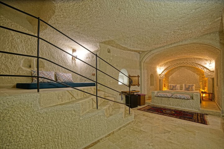 Room 26 of 53