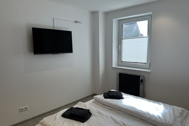 Room 26 of 85