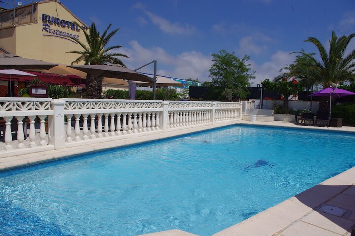 Pool 29 of 54