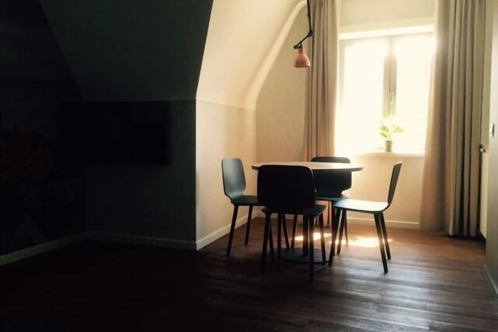 Room 52 of 62