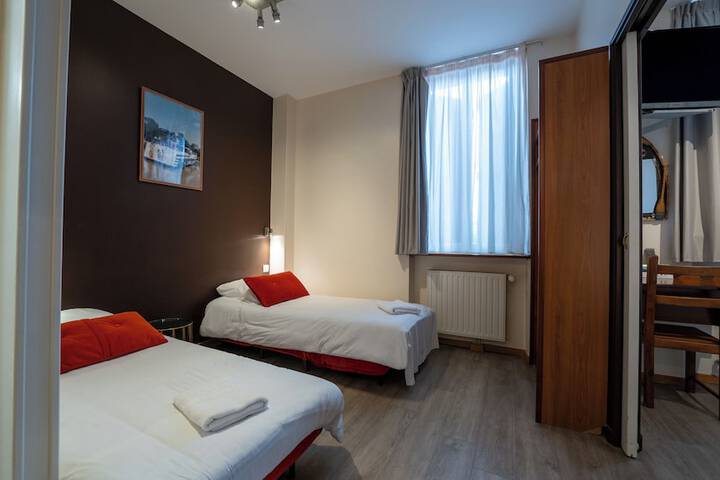 Room 14 of 45