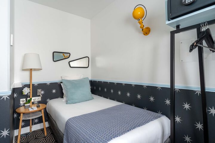 Room 15 of 54