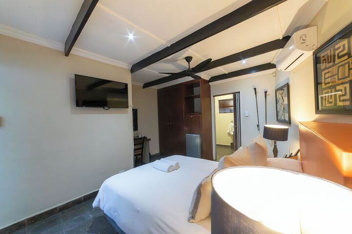 Room 4 of 42