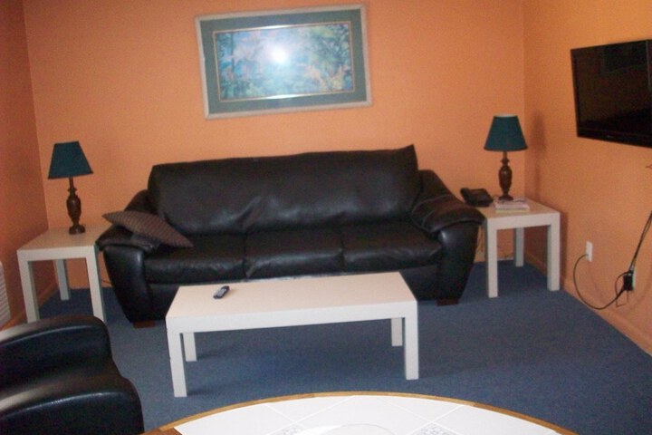 Room 12 of 24