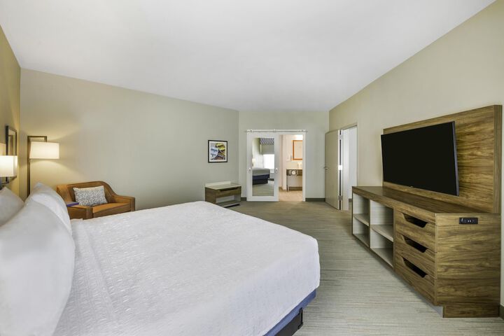 Room 15 of 50