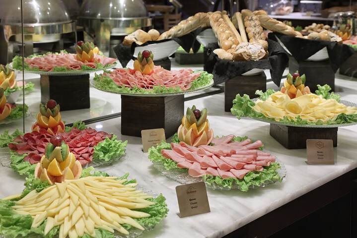Breakfast buffet