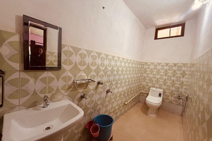 Room 26 of 31