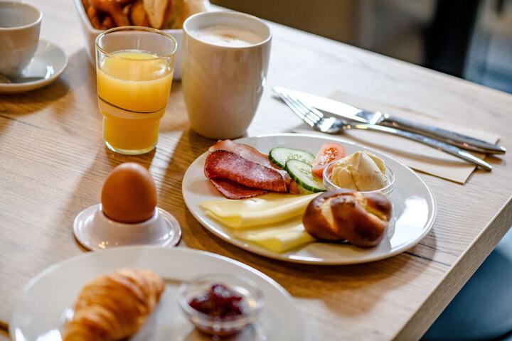 Breakfast/Coffee Service 45 of 54