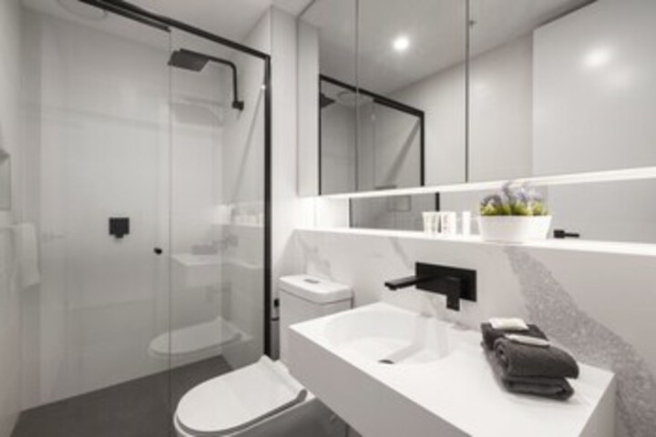 Room 6 of 24