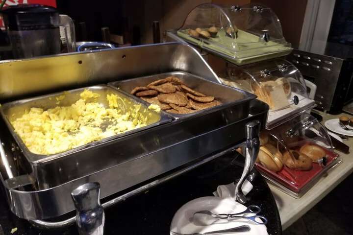 Breakfast area