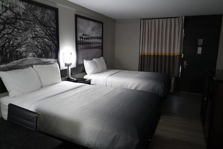 Room 17 of 32