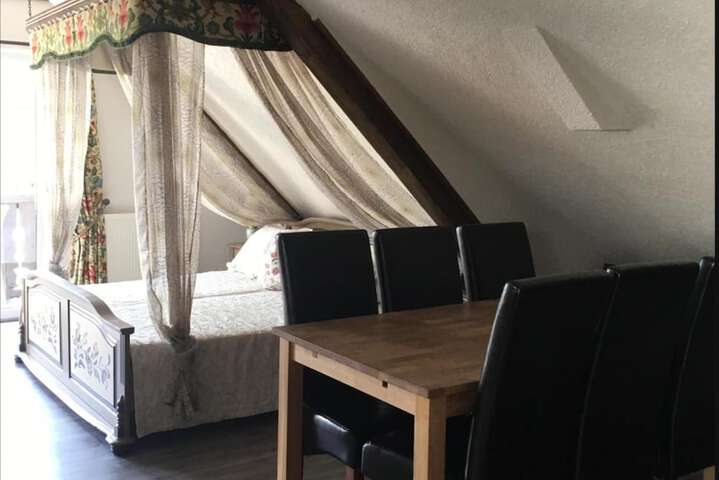 Room 19 of 59
