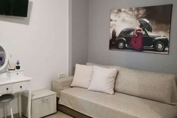 Room 43 of 104
