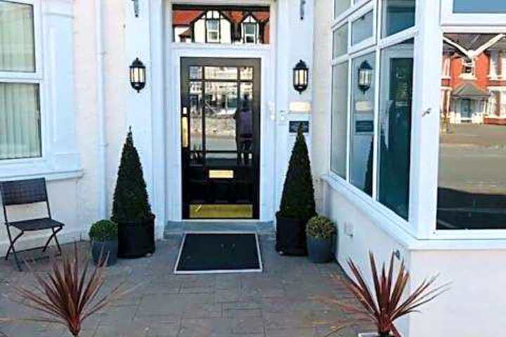 Oak Alyn Hotel