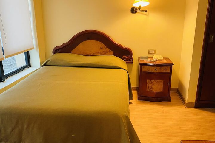Room 19 of 47