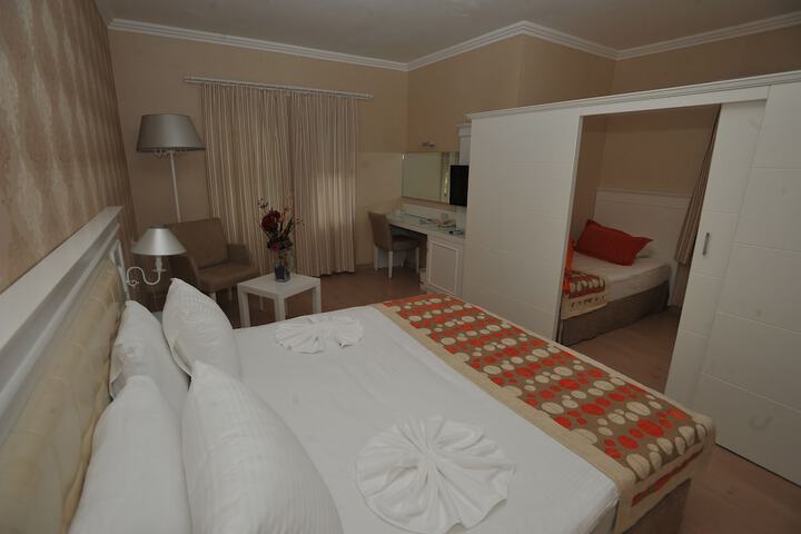 Room 21 of 113