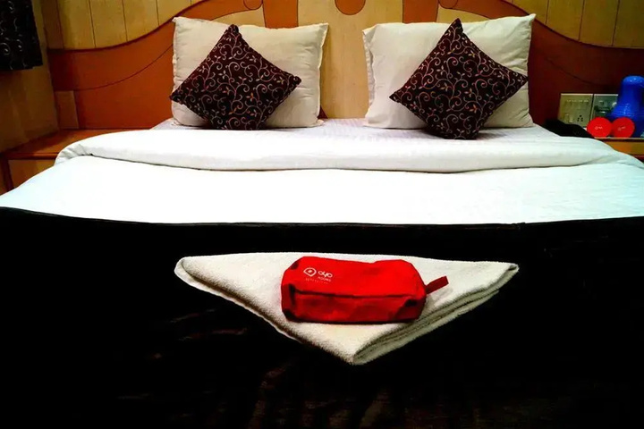 OYO Rooms Shirole Road