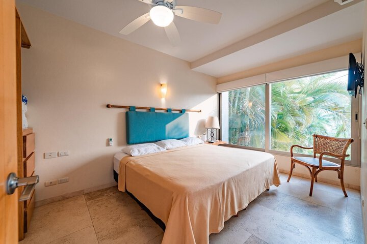 Room 12 of 60