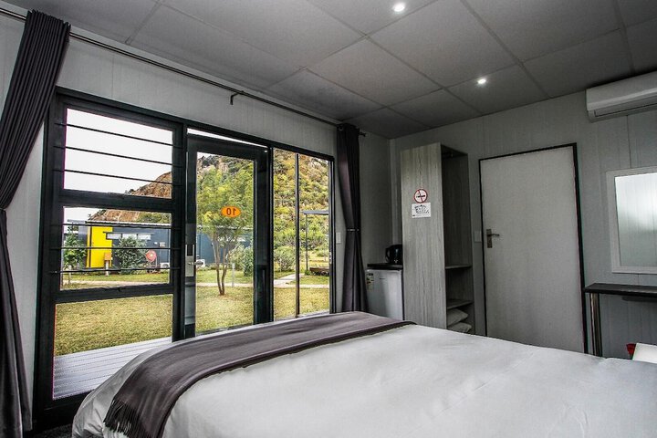 Room 9 of 30