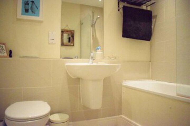 Room 2 of 11