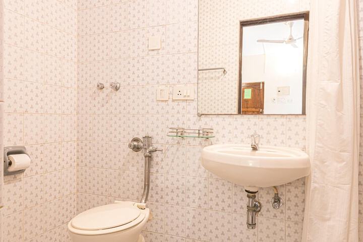 Room 20 of 47