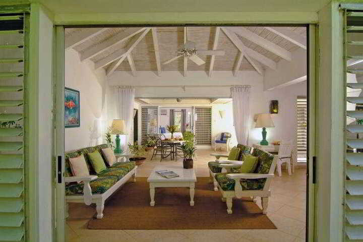 Room 5 of 8