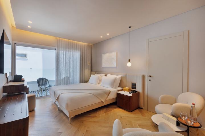 Room 26 of 75