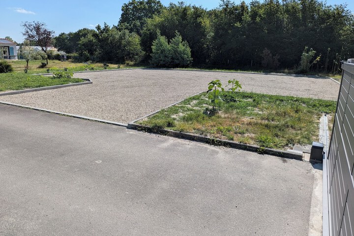 Property Grounds 20 of 23