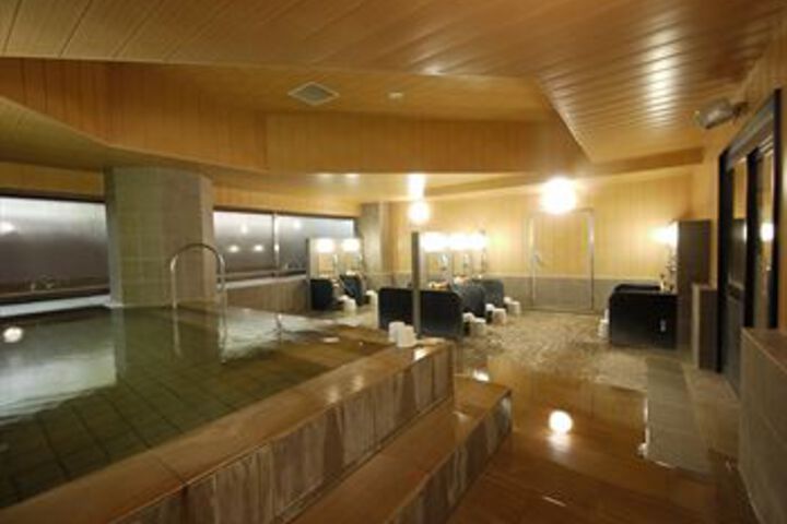 Spa 28 of 31