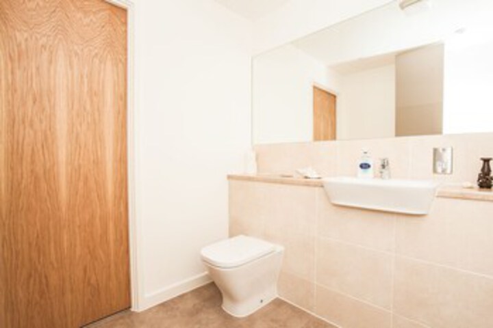 Room 2 of 20