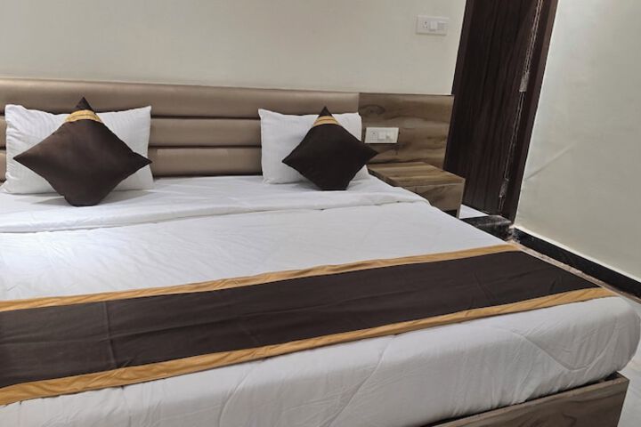 Room 5 of 55