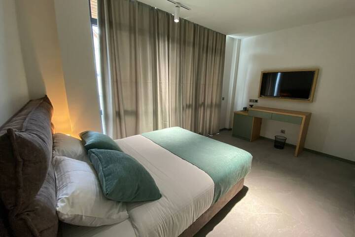 Room 3 of 62