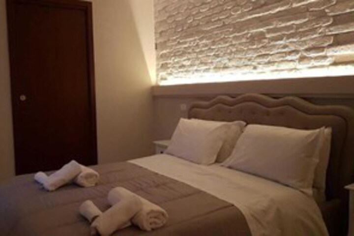 Room 21 of 24