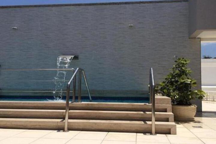 Pool 11 of 16