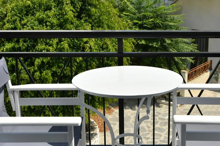 Terrace/Patio 6 of 11
