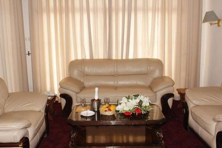Room 9 of 22