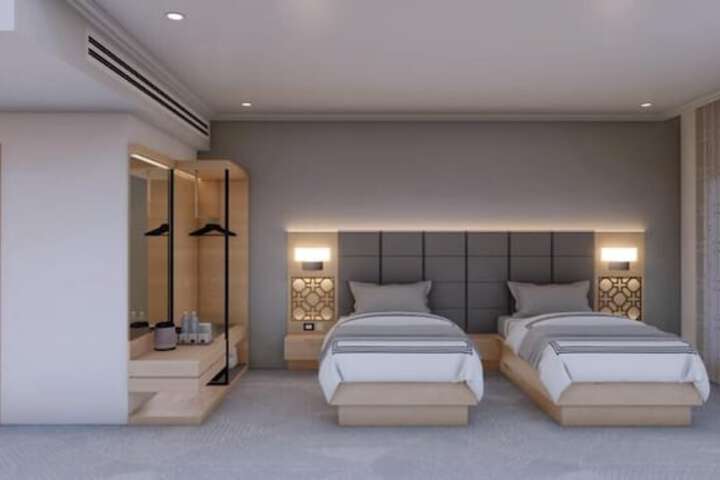 Room 4 of 28