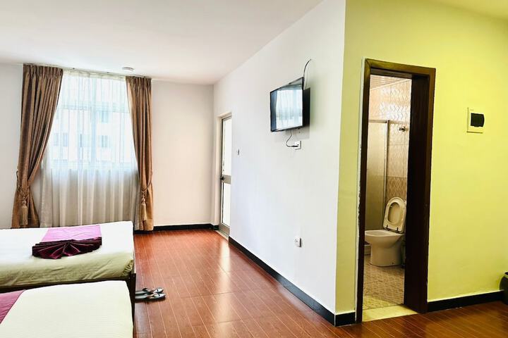 Room 3 of 19