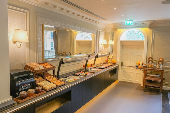 Breakfast buffet
