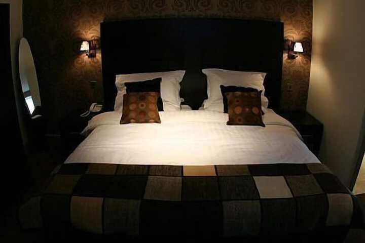 Room 14 of 59